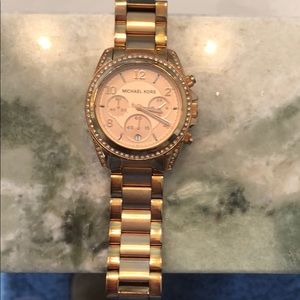 Michael Kors rose gold watch